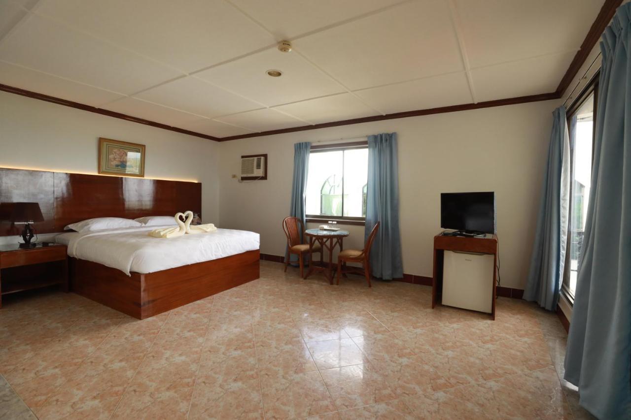 Bohol Plaza Mountain Resort And Restaurant Dauis Luaran gambar
